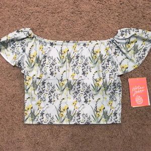 Kortni Jeane Ruffled Around Top!